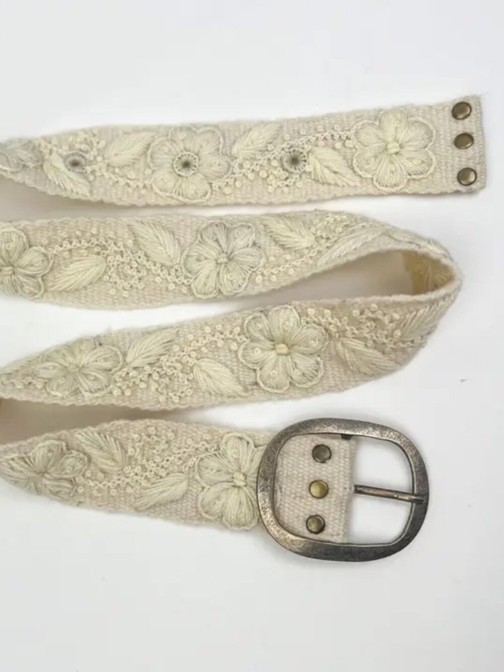 Artesana Love - Blanca Flor Wide Embroidered Wool Belt